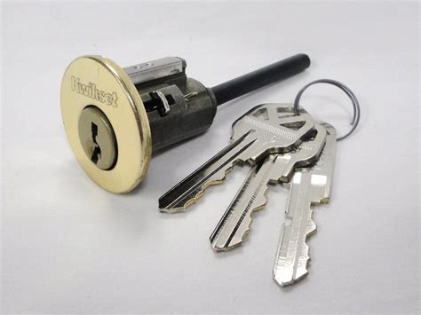 kwikset key cylinder replacement